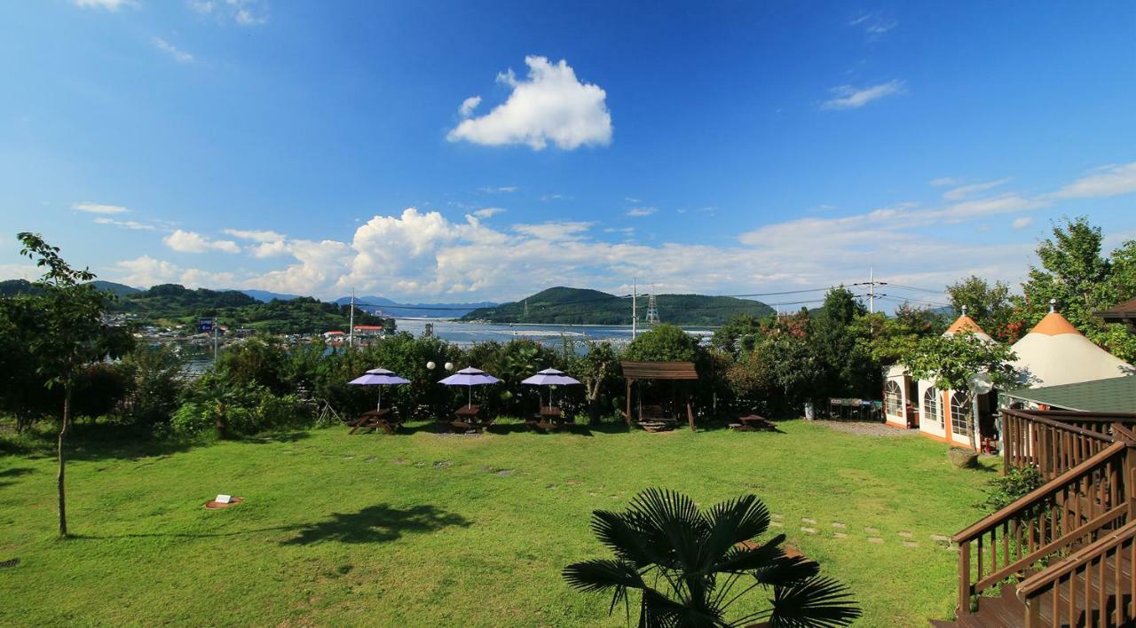 Tongyeong Paper Island Pension 外观 照片