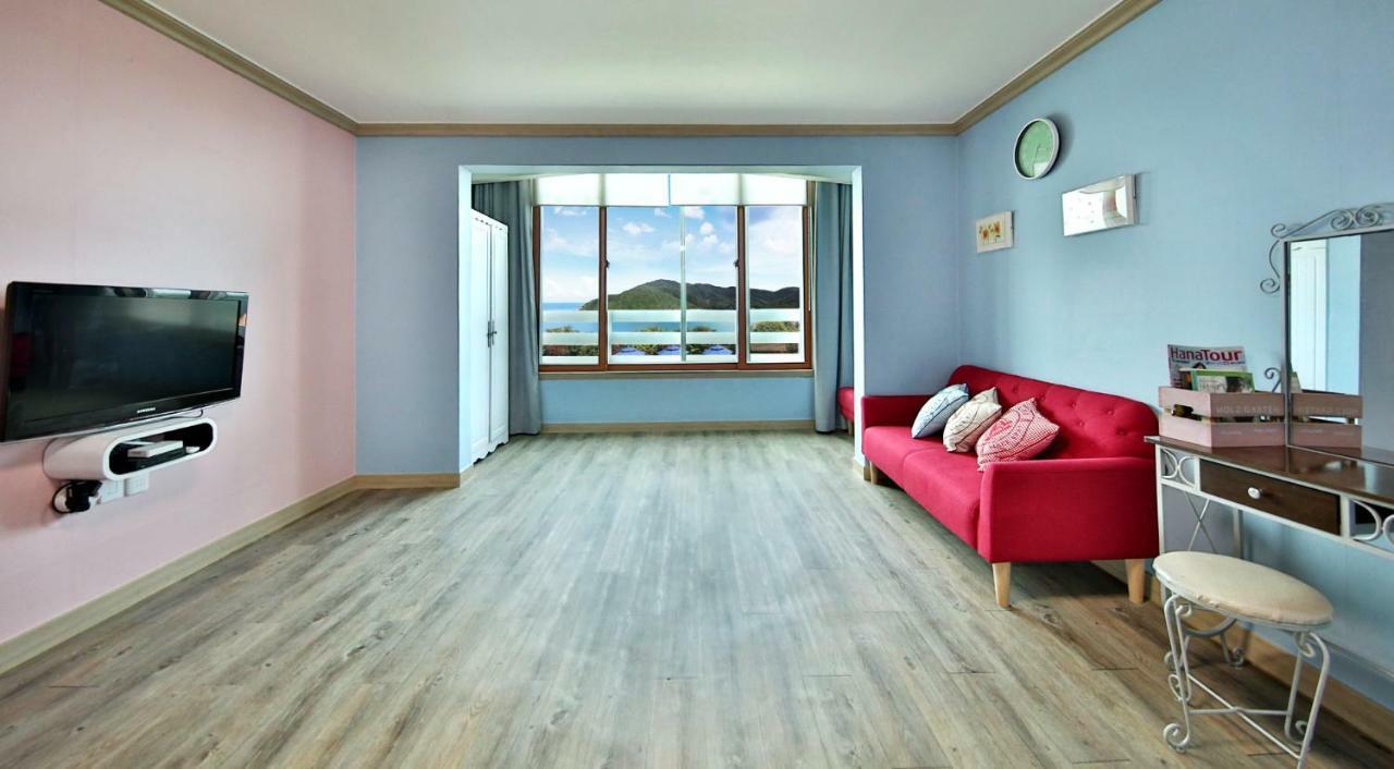 Tongyeong Paper Island Pension 外观 照片