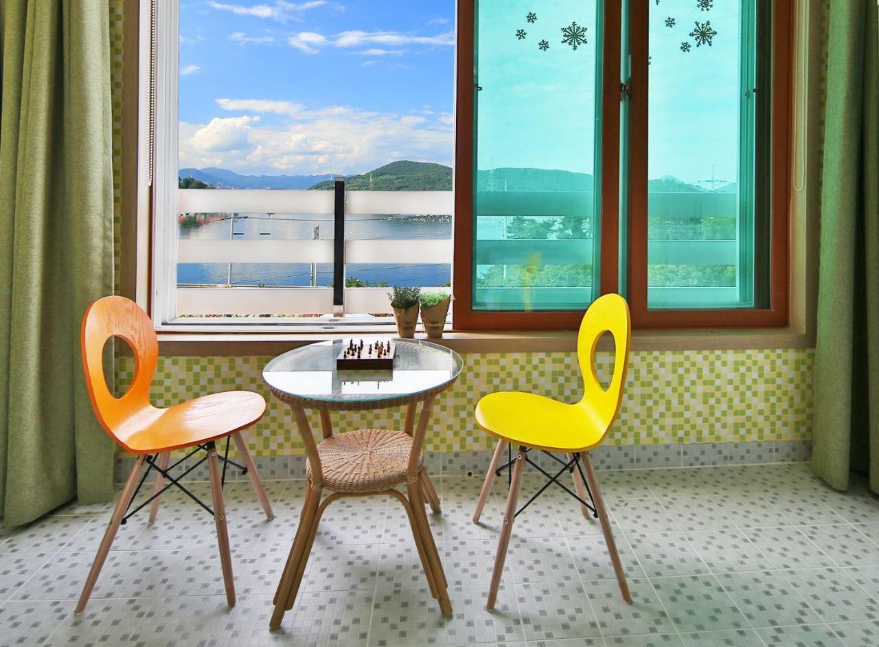 Tongyeong Paper Island Pension 外观 照片